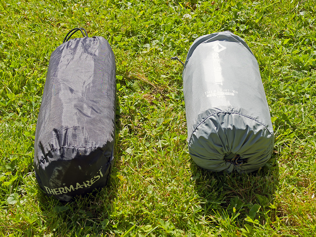 Matelas pneumatiques pliés